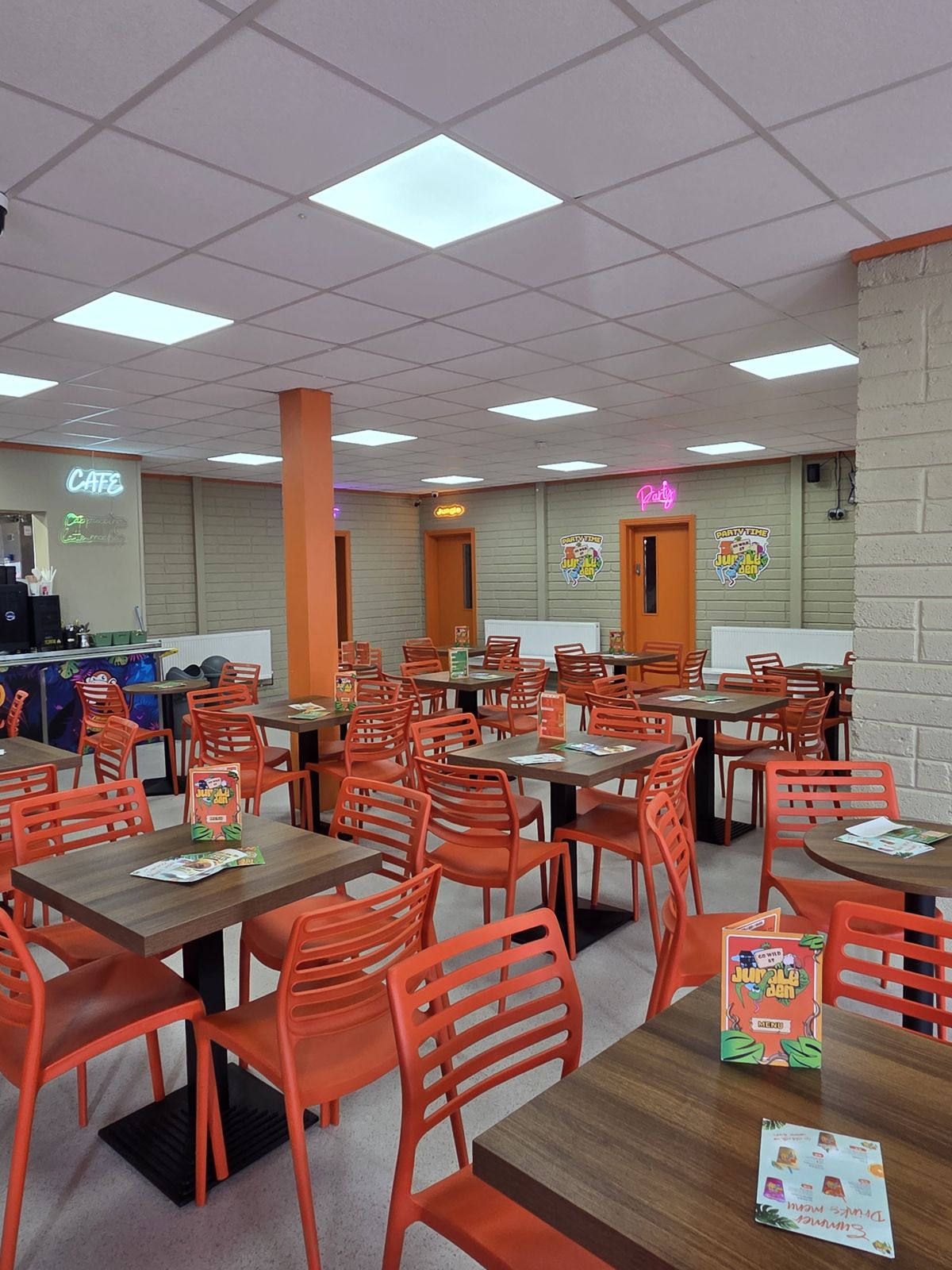 Café and main floor at Jungle Den Newbridge