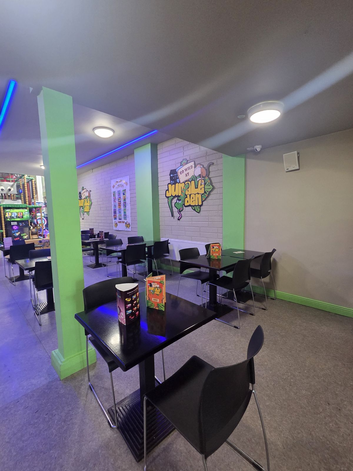 Main floor, café and reception at Jungle Den Naas