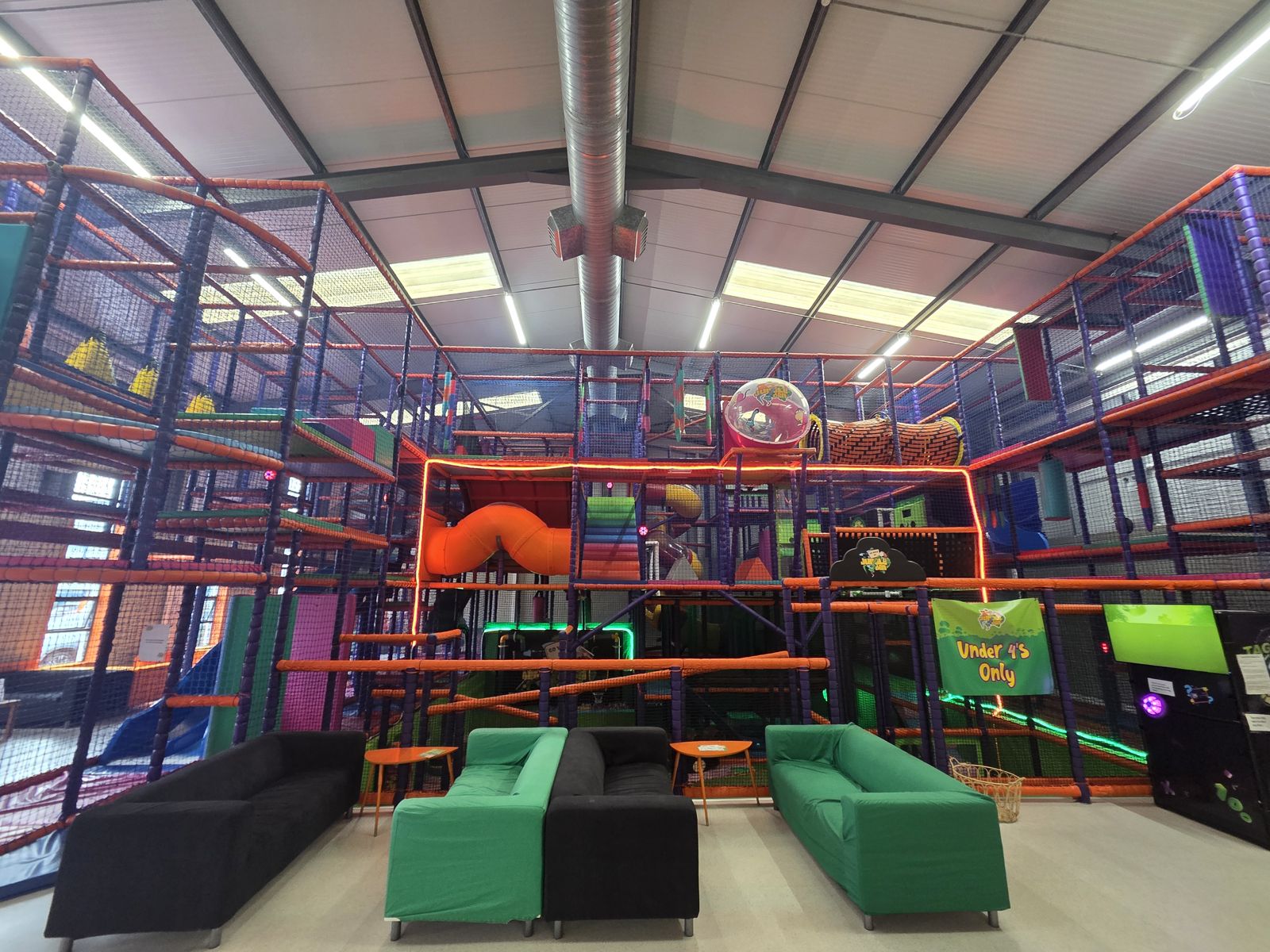 Café and main floor at Jungle Den Newbridge